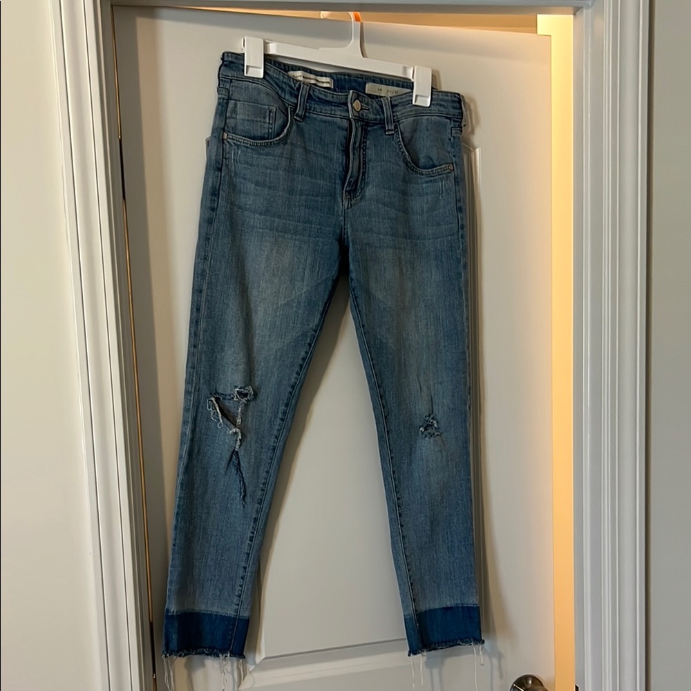 Pilcro and The Letterpress Brand Stylish distressed Blue Jeans SZ 27
